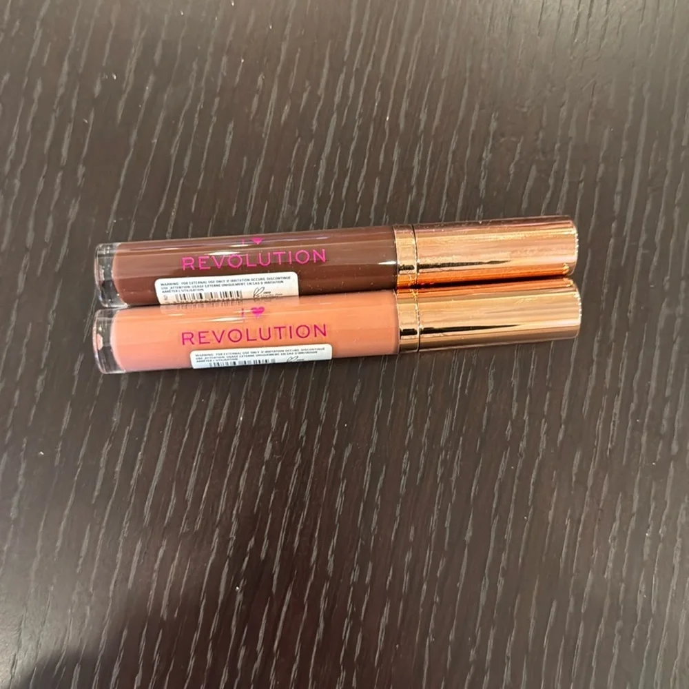 New! Revolution Bundle of Two Lip Glosses Mocha and Chocolate Orange